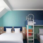 Magic Circus Hotel, perhehuone, jossa parivuode ja kerrossänky