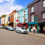 Värikkäitä taloja