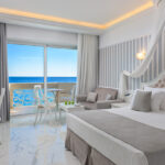 Deluxe Superior -huone merinäköalalla