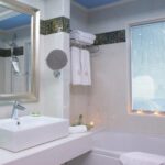 Deluxe-huone sivuttaisella merinäköalalla