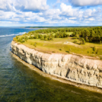 Ilmakuvaa Saarenmaalta, Pangan jylhistä rantakallioista