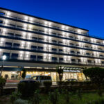 Rhodos Horizon City hotelli ulkoa illalla