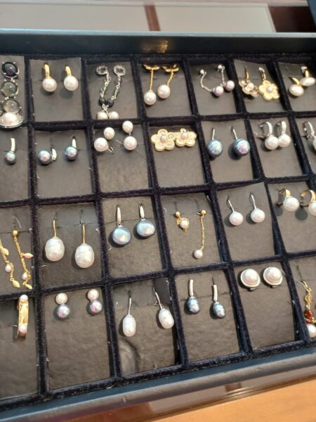 Majorica-helmet tuliaiskassiin