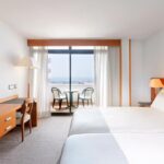 Premium-huone merinäköalalla