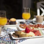 Aamiaista voi nauttia myös ulkona