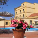 Ulkouima-allas Hotel Villa Igean puutarha-alueella