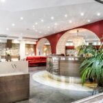 Hotel de Sueden avara vastaanottoaula