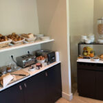 Hotellin aamiaissali