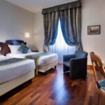 Kuvassa hotellin Classic-huone