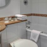 Esimerkkikuva kylpyhuoneesta