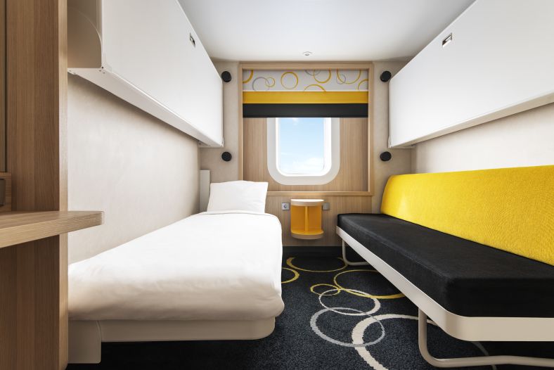 003-MegastarMegastar_A4