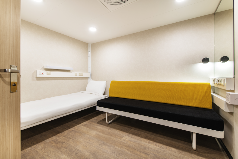 005-MegastarMegastar_Inva