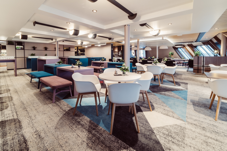 009 -Megastar-Delight Buffet_MMP9575