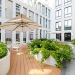 Sisäpihan terassi, Mövenpick Hotel Tallinn