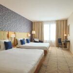 Neljän Hengen Huone