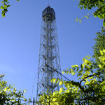 108 metriä korkea panoraamatorni Milanon keskustassa