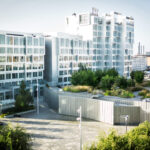 Tivoli hotellin hotellirakennuksen takaosa ja kattopuutarha