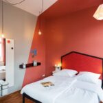 2 hengen huone kylpyhuoneella