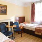 Dolphin Hotel - 2 hengen huone TWIN