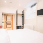 Rija Old Town Hotel Kahden hengen huone kellarikerroksessa