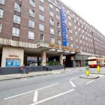 Royal National Hotel - Julkisivu