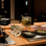 aamiaislinjastossa lohta ja paahtopaistia