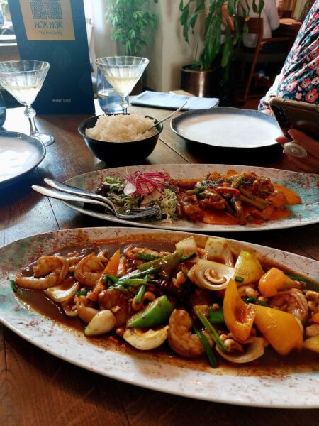 Thaimaalainen NOK NOK -ravintola