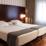 Kahden hengen huone, Zenit Malaga