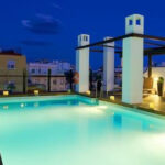 Uima-allas iltavalaistuksessa, Vincci Selección Posada del Patio